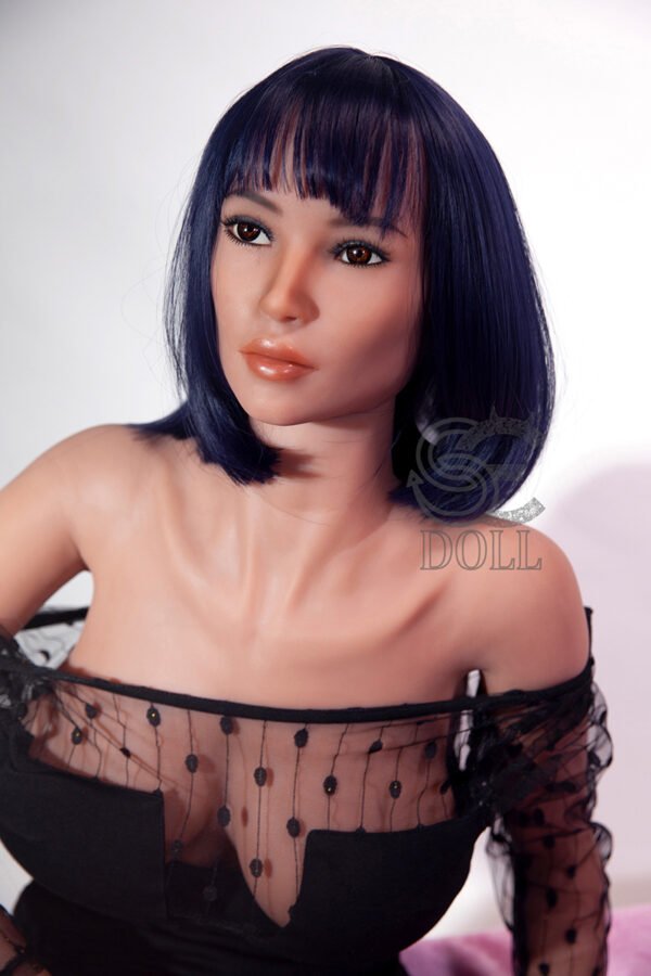 Vanessa - Image 5